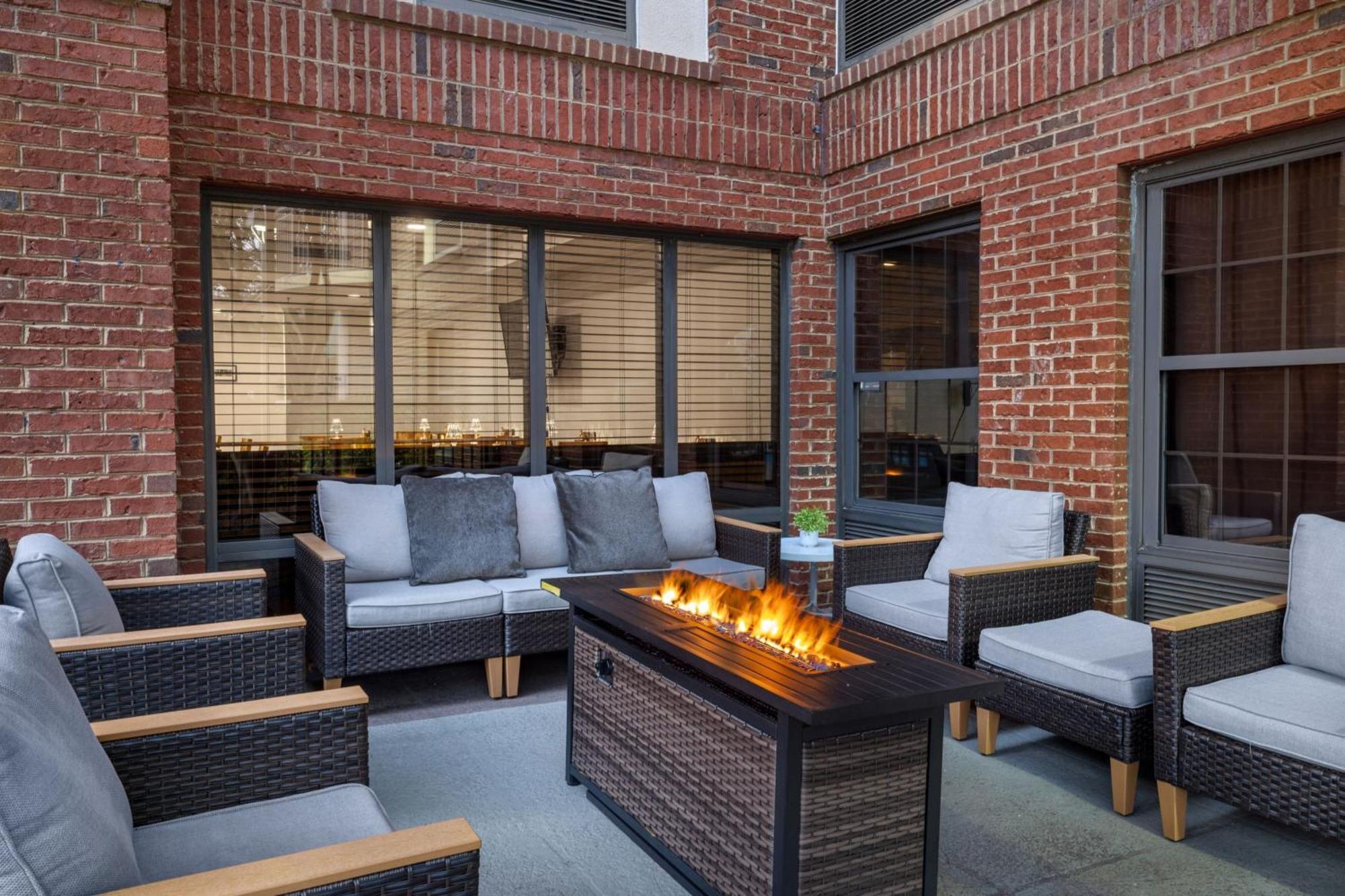 Four Points By Sheraton Greensboro Airport Dış mekan fotoğraf