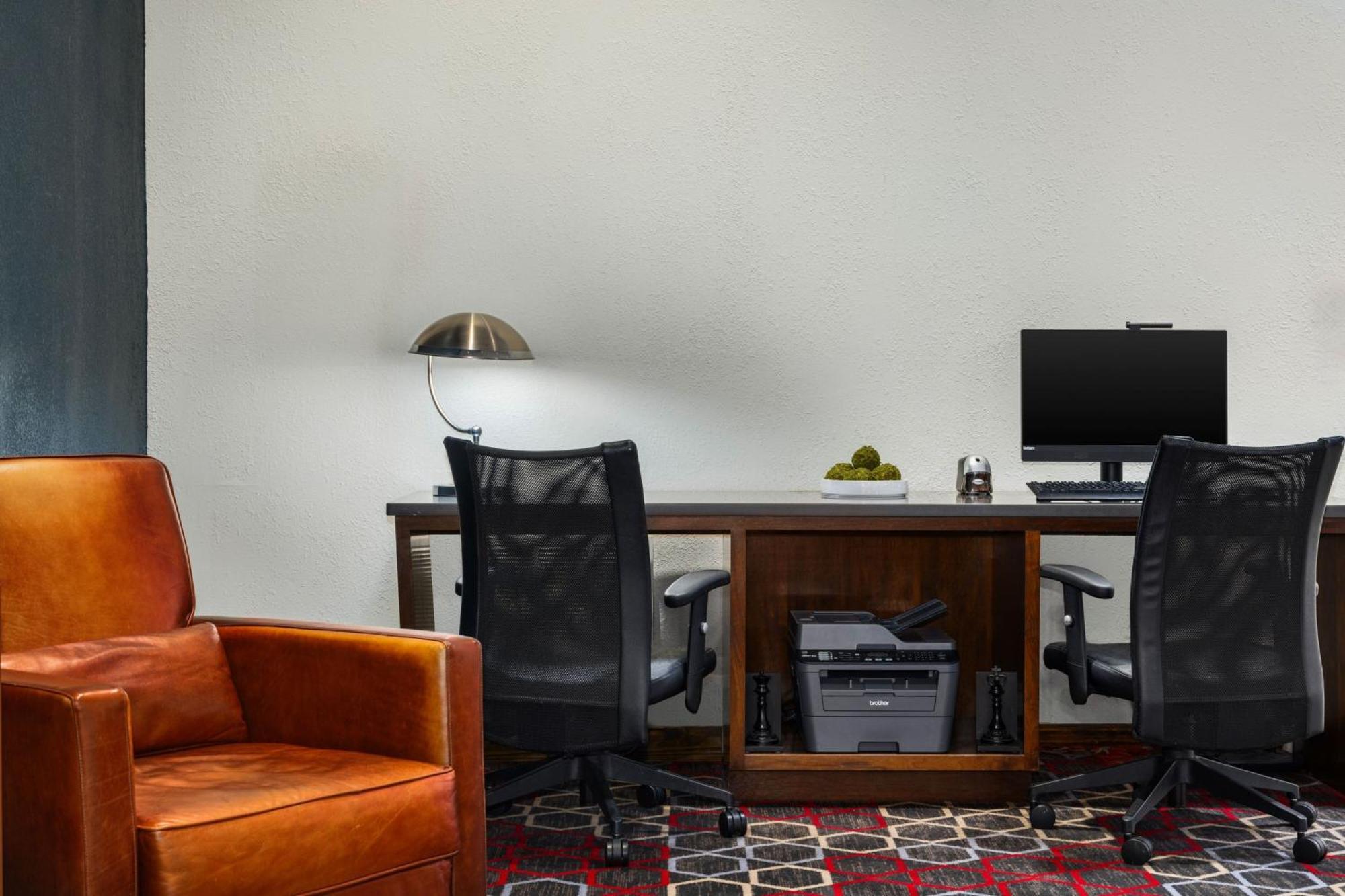 Four Points By Sheraton Greensboro Airport Dış mekan fotoğraf